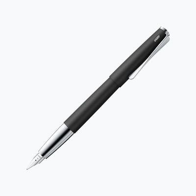Lamy Studio schwarzer Füllfederhalter | Vollmetallgehäuse | Strichstärke der Stahlfeder b | eleganter Propellerclip | inklusive T10 blauer Tintenpatrone