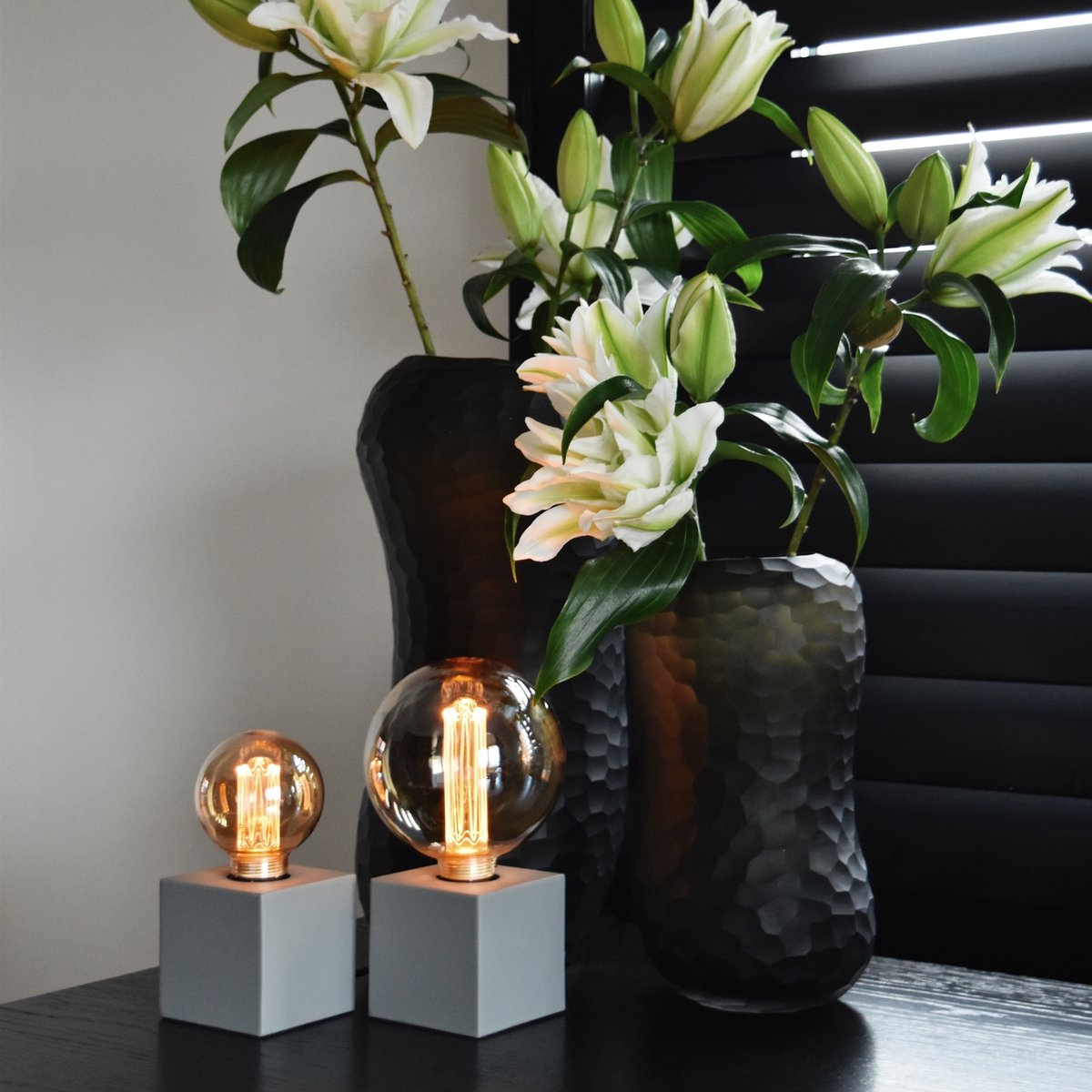 LED-Lampe der Calex Crown-Serie – E27 – G125-Lichtquelle Gold – 3,5 W – dimmbar