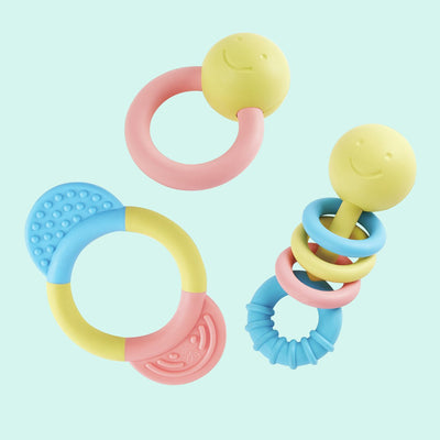 Hape Rassel- und Beißring-Set – sensorisches Babyspielzeug ab 0 Monaten, 3-teilig