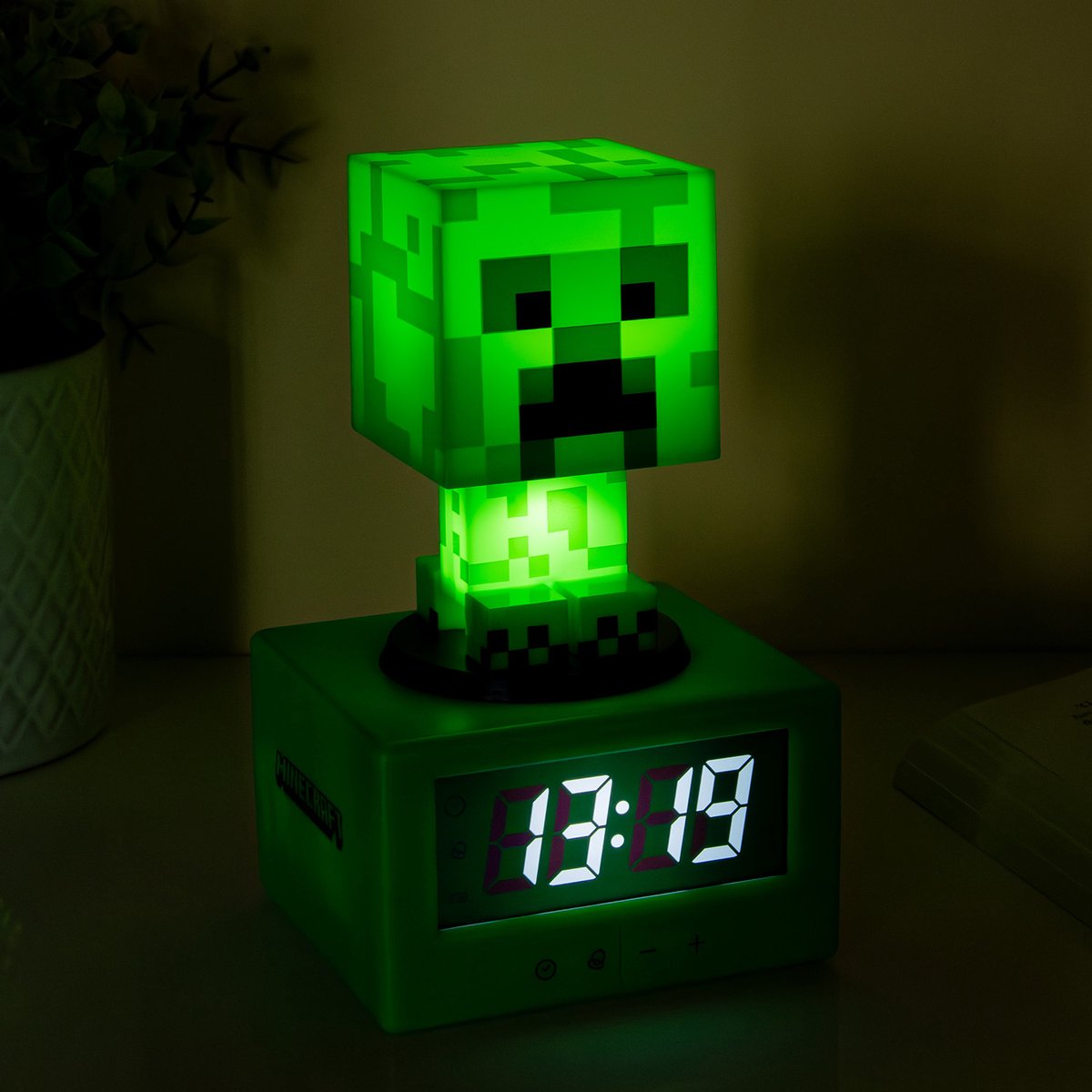 Paladone Minecraft Creeper Wecker – kultiger Wecker mit Nachtlicht – 16 cm