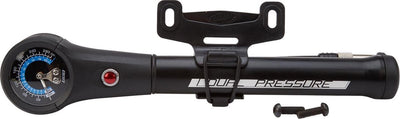 BBB Cycling Dual-Druck-Mini-Fahrradpumpe mit Manometer – Mountainbike-Pumpe – Vorderradgabel und Dämpferpumpe – 21 bar – Schwarz – BMP-39