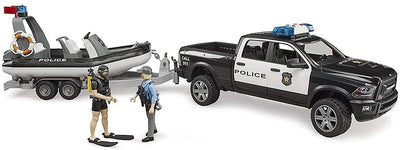 BRUDER RAM 2500 POLICE TRACK mit Boot + Anhänger und 2 Figu