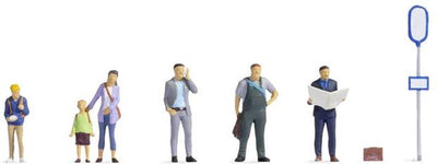 Noch 36246 n An der Bushaltestelle Figuren Fertigmodell