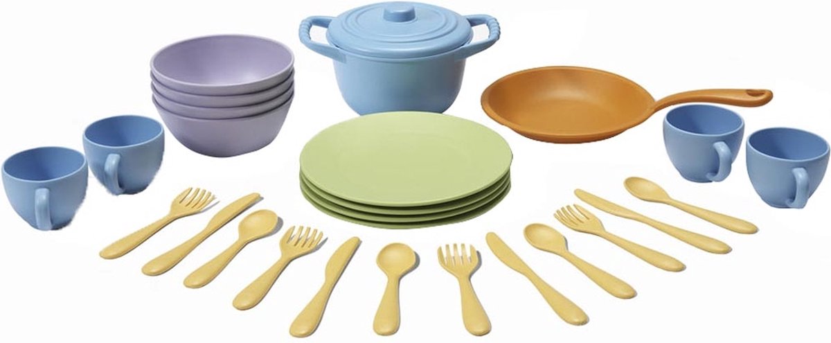 Grüne Spielzeug kochen und Abendessen recycelt