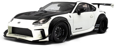 Solido Toyota GR86 Liberty Walk Bodykit '24, weiß Maßstab 1:18