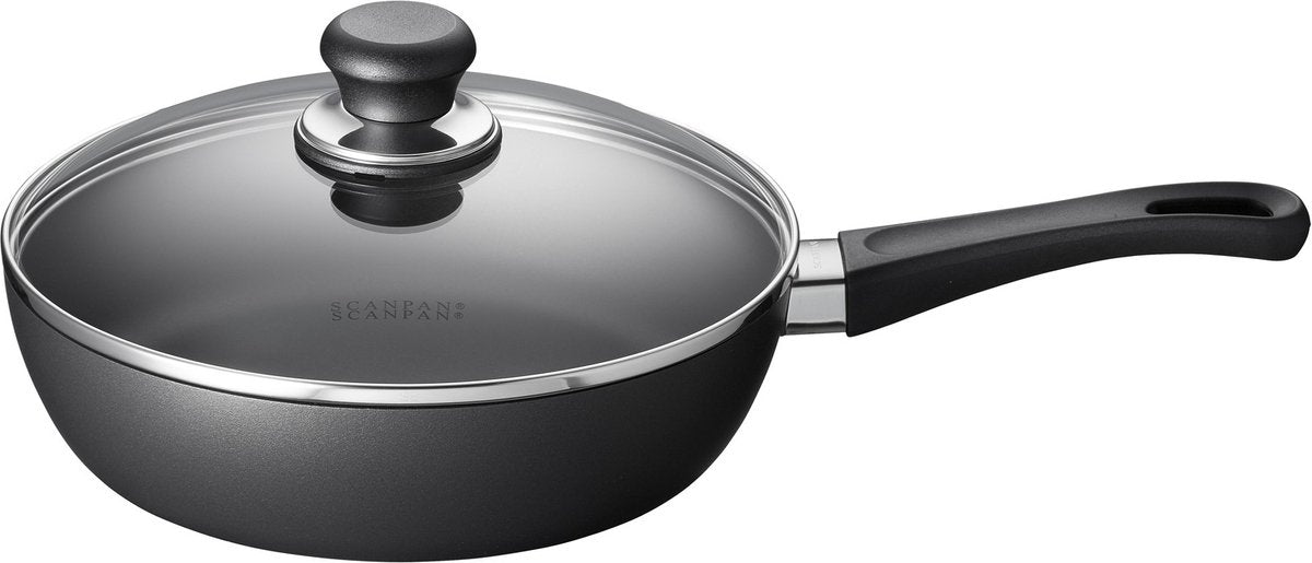 Scanpan Bratpfanne Schmorpfanne mit Deckel Classic Induktion ø 24cm 2 Liter - für alle Herdarten geeignet - Standard-Antihaftbeschichtung