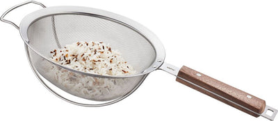 Gefu Passo-Sieb – 20 cm – Edelstahlsieb mit Griff aus Walnussholz – feinmaschig