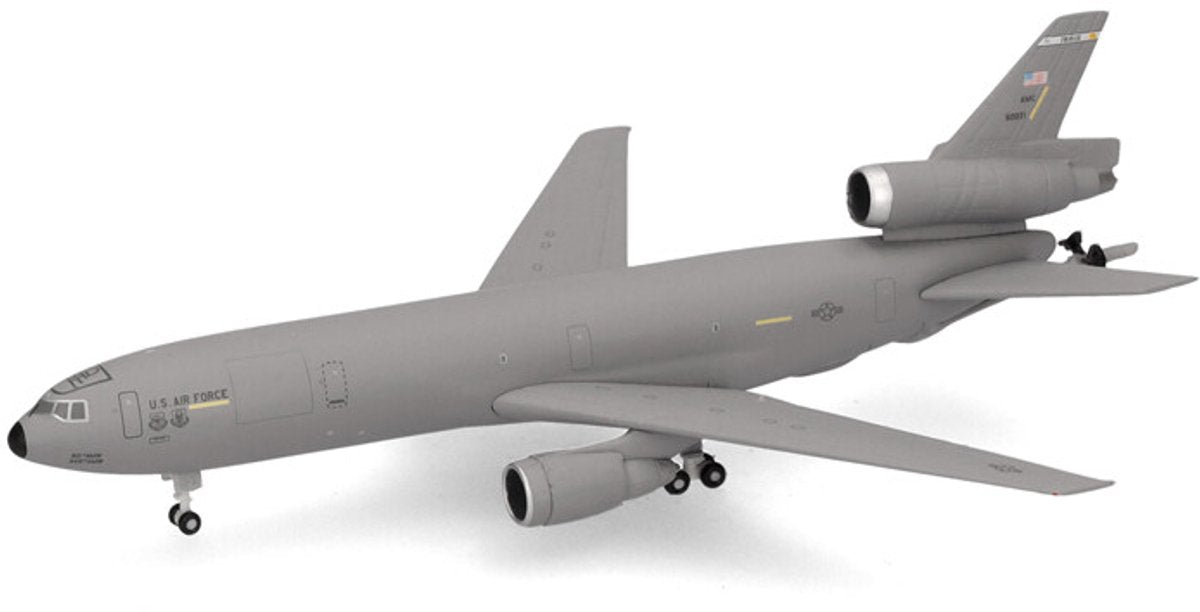 Herpa McDonald Douglas KC-10 E. u.s. af 60. Luftwaffe m. Flügel Travis