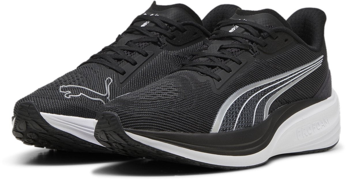 Puma Darter Pro Unisex-Sportschuhe – Schwarz-Weiß