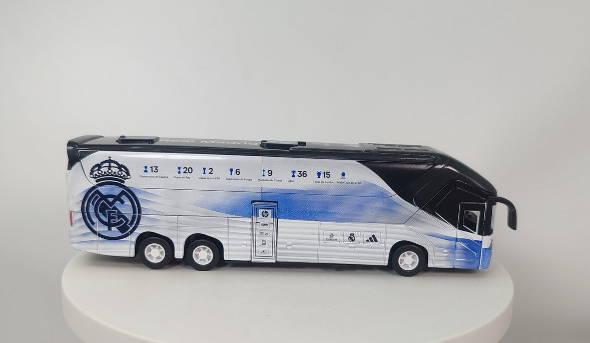 Van der Meulen Toys Real Madrid CF Busmodell im Maßstab 1:50, mehrfarbig.
