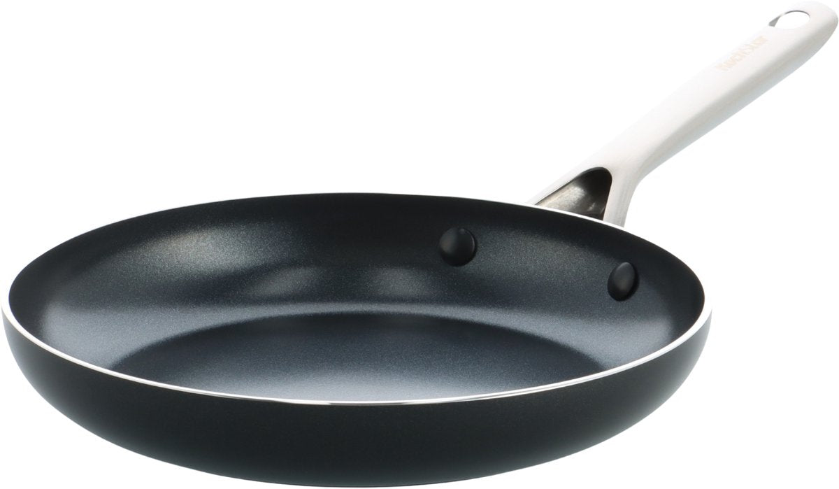Kochstar Night Keramik-Bratpfanne – 20 cm – Pfas-frei – Induktionsbratpfanne – Induktionspfanne – spülmaschinenfest – ofenfest bis 200° C – Keramik-Antihaftbeschichtung – Edelstahlgriff – Edelstahlrand – Schwarz