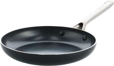 Kochstar Night Keramik-Bratpfanne – 20 cm – Pfas-frei – Induktionsbratpfanne – Induktionspfanne – spülmaschinenfest – ofenfest bis 200° C – Keramik-Antihaftbeschichtung – Edelstahlgriff – Edelstahlrand – Schwarz