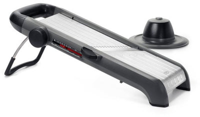 Oxo - Mandoline Chef 2.0 - Küchenschneider - Gemüseschneider - mit Restehalter