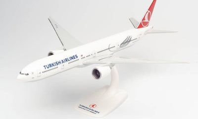 Herpa-Boeing-Flugzeug 777-300er der türkischen Fluggesellschaft Izmir