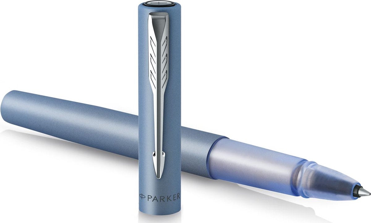 Parker Vector XL Tintenroller | Metallic-Silberblau-Lack auf Messing mit Chromdetails | feine Feder mit schwarzer Tinte | Geschenkverpackung