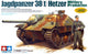 Tamiya Modellbausatz Militärfahrzeuge – 35285 Deutscher 38to Jagdpanzer Hetzer mit 1 Figur aus Kunststoff – 1:35 – Modellbausatz
