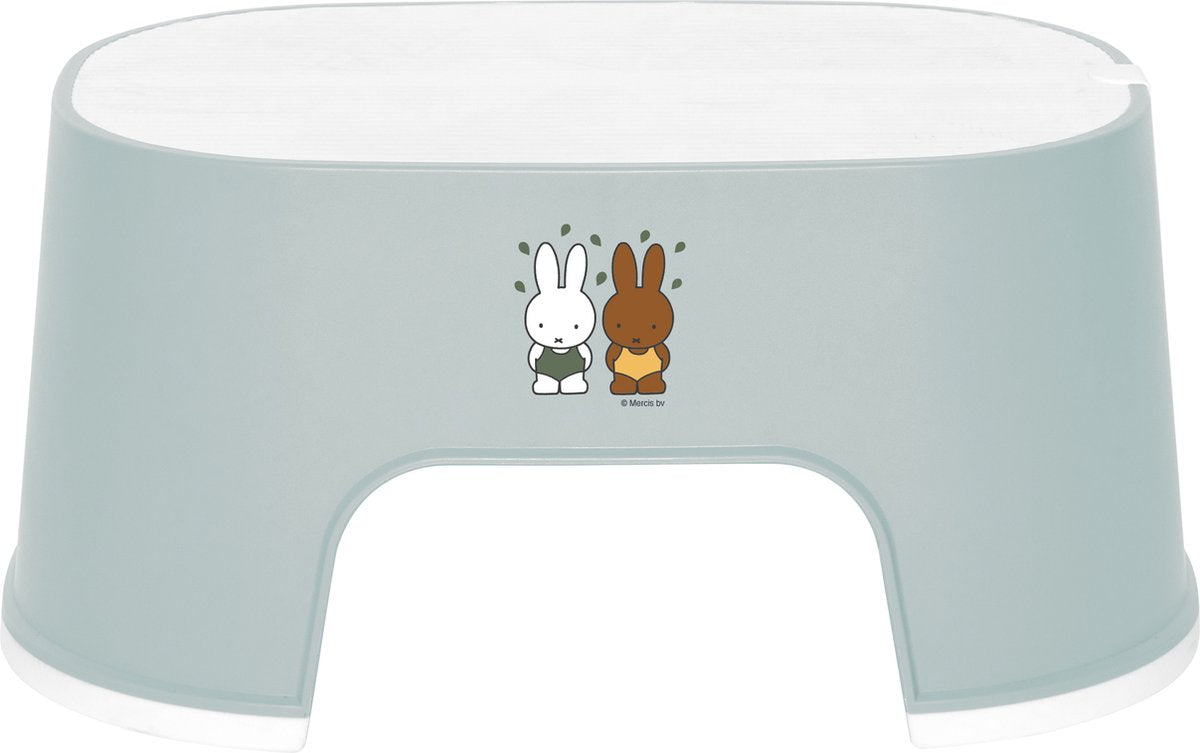 Bébé-jou Grow Tritthocker Miffy Nina in der Badewanne