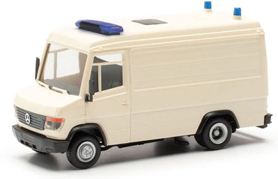 Herpa Mercedes Benz Vario + Schwinge, beige (Mini-Bausatz)
