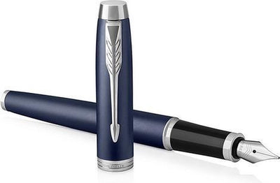 Parker im Füllfederhalter | mattblau | feine Feder mit blauer Tinte | Geschenkverpackung