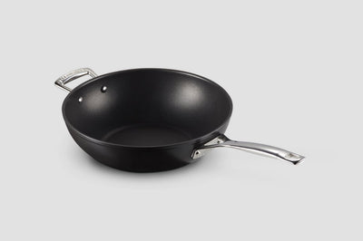 Le Creuset Wokpfanne mit Griff – Les Forgées TNS – ø 30 cm 4,7 Liter – Standard-Antihaftbeschichtung