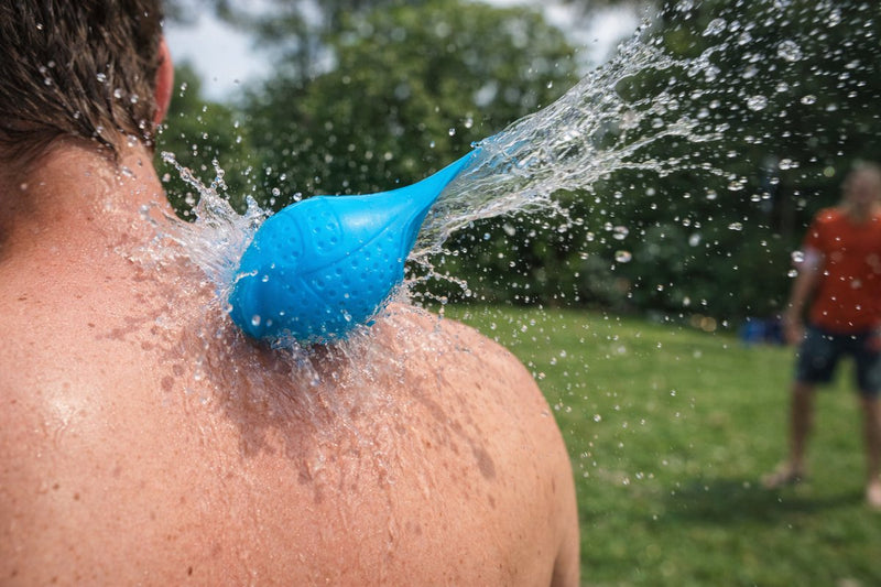 Eddy Toys Wasserbomben 2 Stück – wiederverwendbare Wasserbomben aus elastischem Kunststoff – Wasserbomben zum Spielen im Freien – grün und blau – einfach mit Wasser zu befüllen