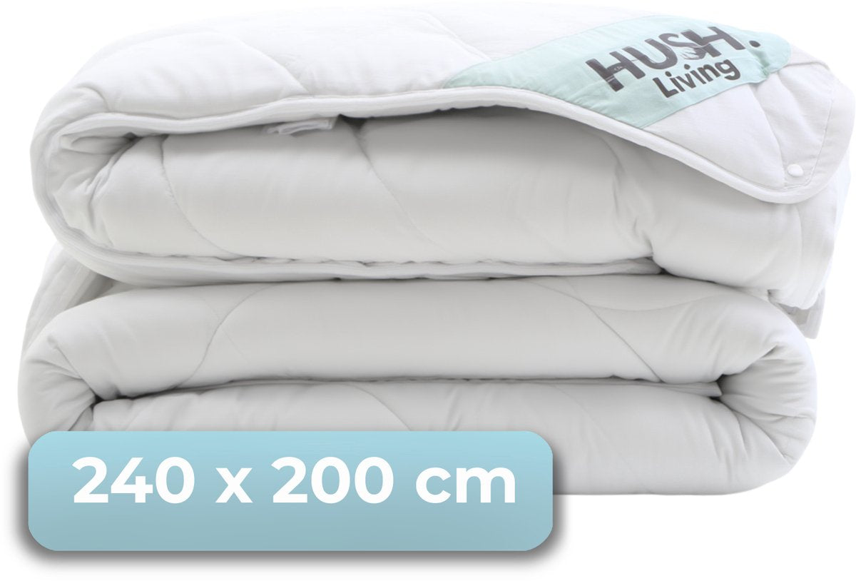 Stille. Living Hush Living – synthetische Bettdecke – 4 Jahreszeiten – 240 x 200 cm – 200 g/m² + 300 g/m² hochwertige Polyesterfaser – mit Befestigungsschlaufen – weich und leicht