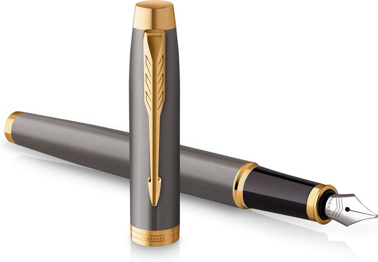Parker im Füllfederhalter | graue Farbe mit goldenen Details | feine polierte Edelstahlfeder | blaue Tinte | Geschenkverpackung