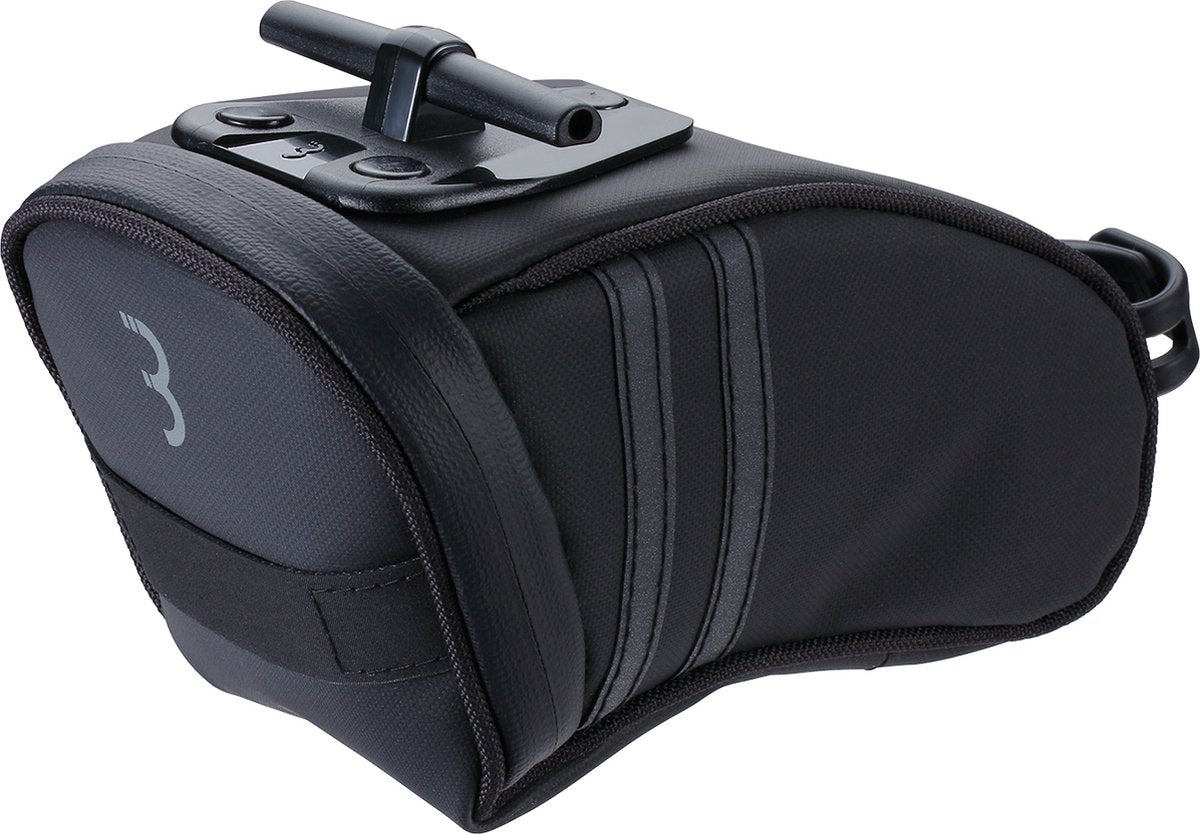 BBB Cycling CurvePack Reflect Satteltasche Fahrrad – Rennradtasche Plane – Reflektierende Tasche – Schwarz – Größe L – BSB-13L