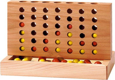 Goki Wooden Four auf einer Linie