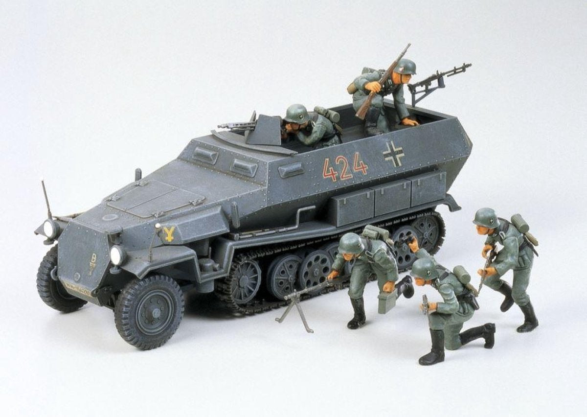 Tamiya Modellbausatzauto – 35020 wwii sdkfz.251 1 Hälfte. Hanomag Kunststoff - 1:35 - Modellbau