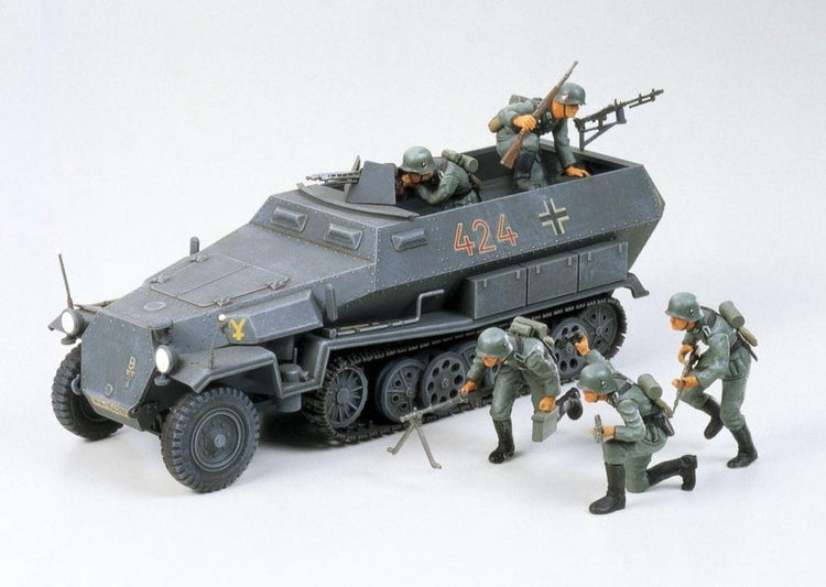 Tamiya Modellbausatzauto – 35020 wwii sdkfz.251 1 Hälfte. Hanomag Kunststoff - 1:35 - Modellbau