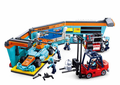Sluban Racing Team – Boxengasse
