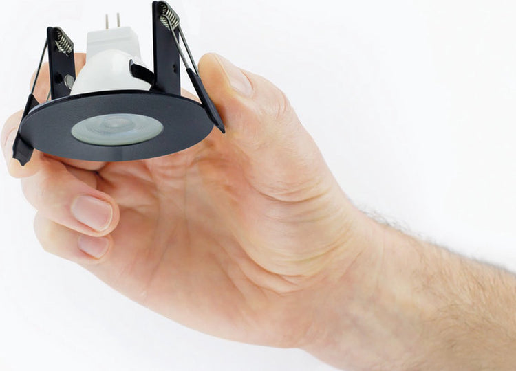 Integrierter Mini-Einbaustrahler schwarz IP65 | Schnittgröße 4,5cm | für mr11 gu4 oder par11 gu10 ø3,5cm