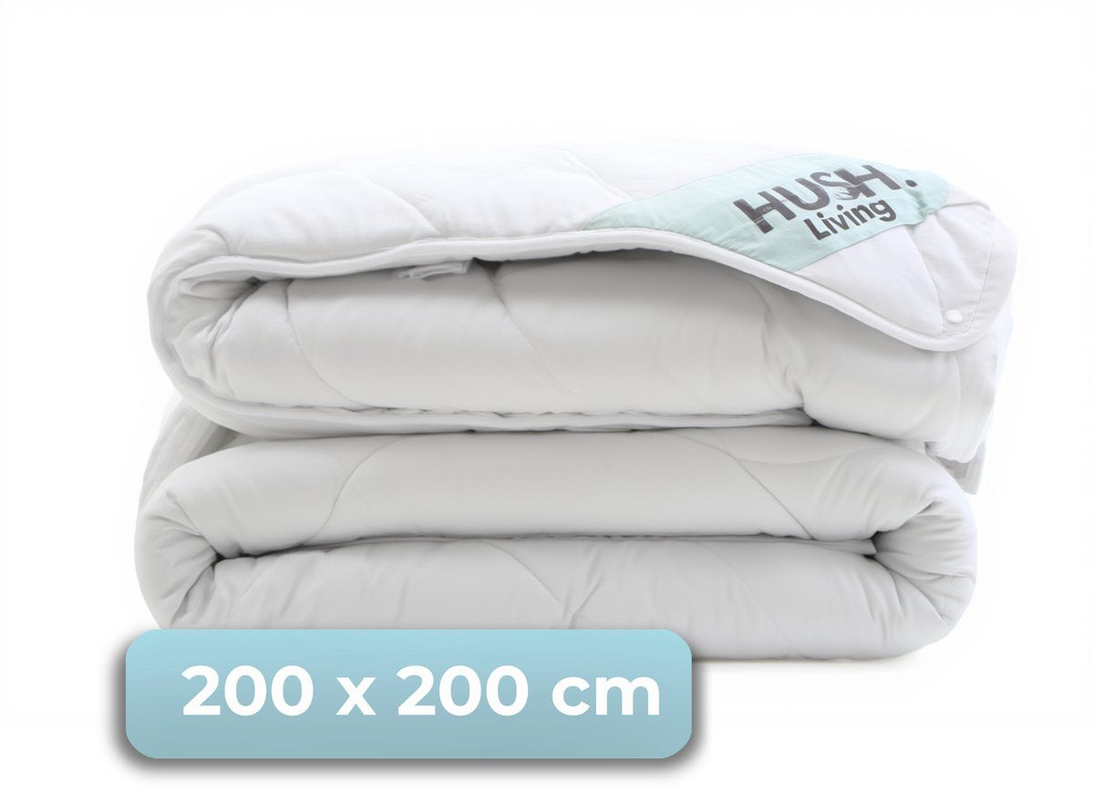 Stille. Living Hush Living – synthetische Bettdecke – 4 Jahreszeiten – 200 x 200 cm – 200 g/m² + 300 g/m² hochwertige Polyesterfaser – mit Befestigungsschlaufen – weich und leicht