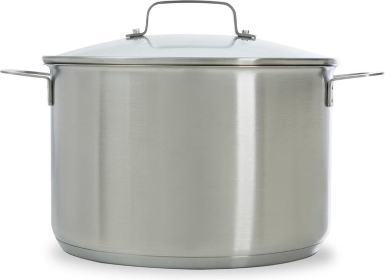 BK Bistro Suppentopf 24 cm – 6l – Induktion – alle Herdarten – bis 230 Grad – mit Glasdeckel – Edelstahl mit Sandwichboden – stapelbar – ohne Antihaftbeschichtung – Graduierung – PFAS-frei