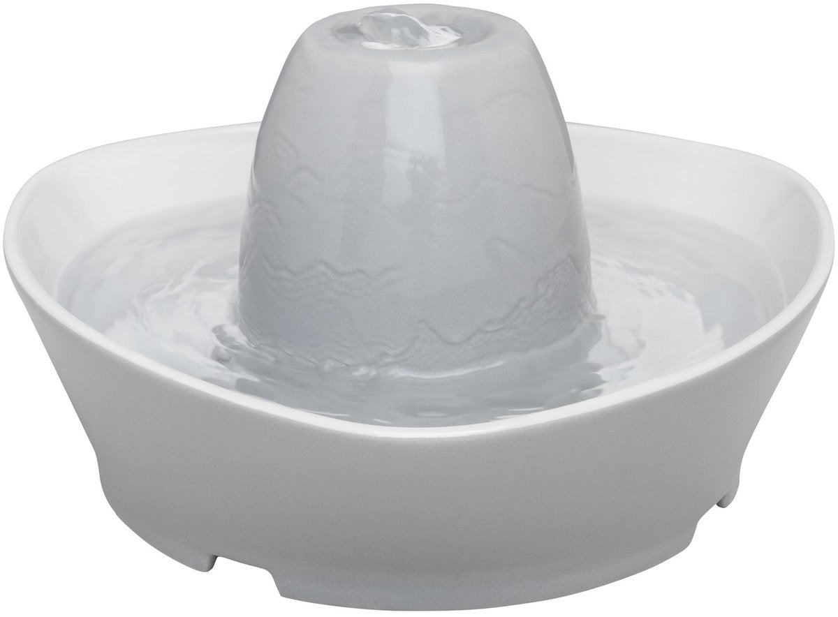 Petsafe ® Streamside Keramik-Haustierbrunnen – Keramik-Trinkbrunnen für Katzen und kleine Hunde – Wasser sprudelt sanft über den Turm – durch das Design von allen Seiten zugänglich – 1,8 Liter – Bachseite