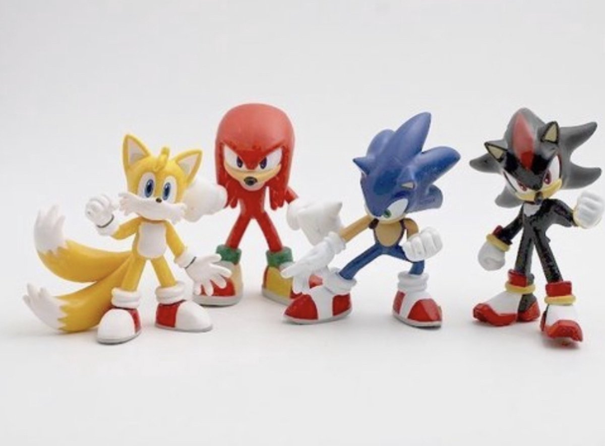 Comansi Sonic the Hedgehog – 4 Sonic-Spielfiguren in Geschenkverpackung – Sonic, Shadow, Knuckles und Tails – 8 cm hoch.