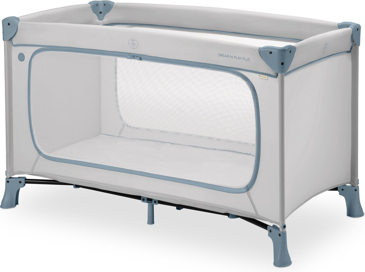 Hauck Dream n Play Plus – Campingbett – extra großer Durchgang – Staubblau