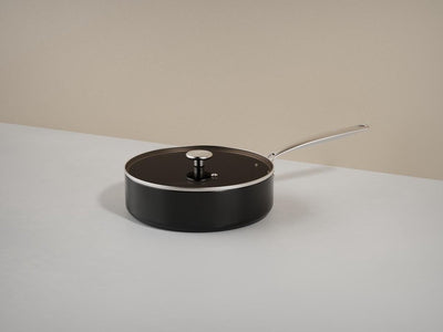 Combekk Element Expert Schmorpfanne mit Deckel – 18 cm – Schwarz – PFAS-freie Keramik-Antihaftbeschichtung – Hergestellt aus 100 % recyceltem Aluminium – für Induktion geeignet