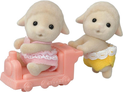Sylvanian Family 5621 Zwillingsschaf, samtweiche Spielzeugfiguren
