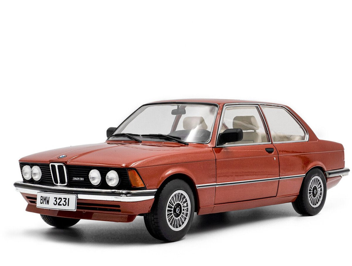 BMW 323i 1980 – 1:18 – Solido