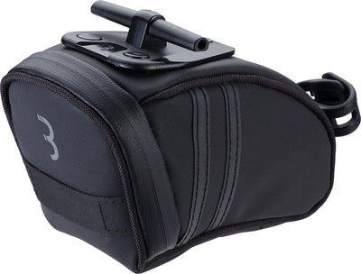 BBB Cycling CurvePack Reflect Satteltasche Fahrrad – Rennradtasche Plane – Reflektierende Tasche – Schwarz – Größe M – BSB-13M