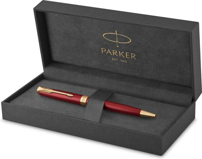 Parker Sonett Kugelschreiber | rot lackiert mit Goldbesatz | schwarze Tinte mit mittlerer Spitze | Geschenkverpackung