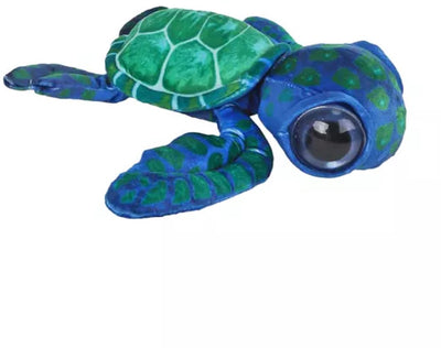Lobbes Destination Deep Kuschelplüsch – Schildkrötengrün, 28 cm.