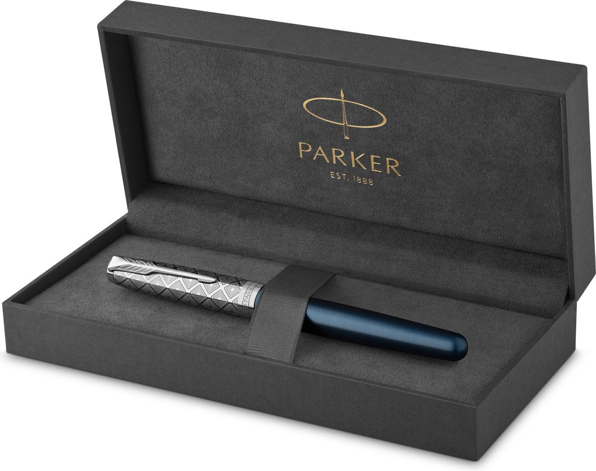 Parker Sonett Füllfederhalter | Edelstahl und blauer Lack | feine Feder mit schwarzer Tinte | Geschenkbox