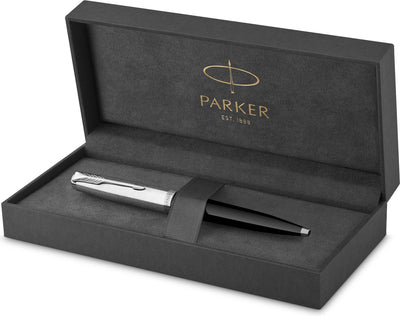 Parker 51 Kugelschreiber | schwarzes Gehäuse mit Chromfinish | mittlere Spitze mit schwarzer Tintenfüllung | Geschenkverpackung