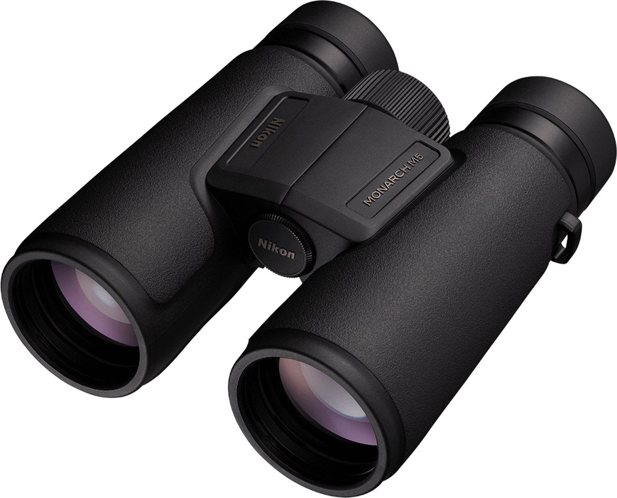 Nikon Monarch M5 8x42 – Outdoor-Fernglas – klares Bild – Schwarz