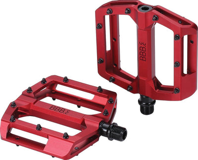 BBB Cycling MTB-Pedale – Enigma – Plattformpedale mit Griffstiften, abgedichteten Lagern – Mountainbike-Fahrradpedale – Rot – 100 x 100 mm – BPD-38