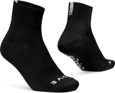 Gripgrab – leichte SL Short Performance Sommer-Radsocken 1 Paar Coolmax-Radsocken Low Cut – Schwarz – Unisex – Größe L (44-47)