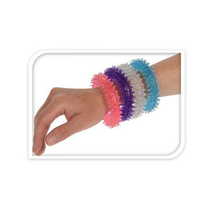 Armband mit Stacheln